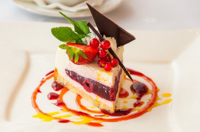boulangerie-CORRENS-min_the_cake_dessert_eating_bun_colorful_sweet_dish_taste_cake_with_cream-941034